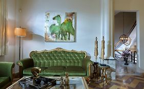 Erato Vintage House
